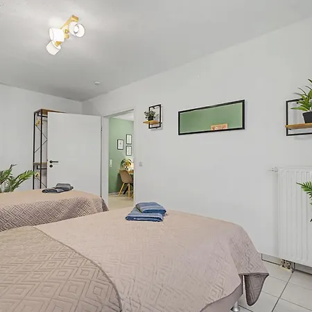 2 Schlafzimmer - 4 Betten, Parkplatz, Terrasse Daire Rhede (North Rhine-Westphalia)