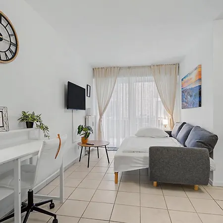 2 Schlafzimmer - 4 Betten, Parkplatz, Terrasse Daire
